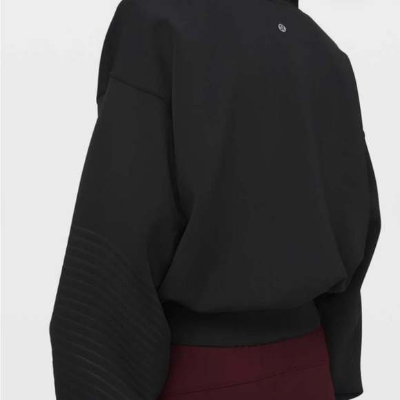 lululemon athletica Black Long Sleeve - Picture 3 of 11